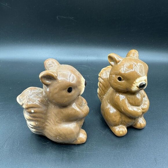🐿️Vintage salt and pepper squirrel - Picture 2 of 4